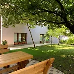 Uno * Mostar