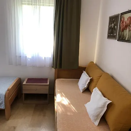 Uno Apartment *