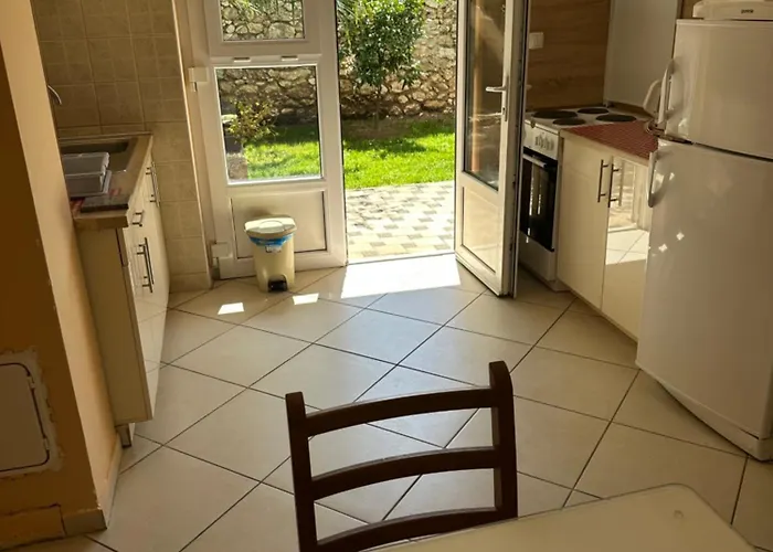 Uno Semesterbostad *