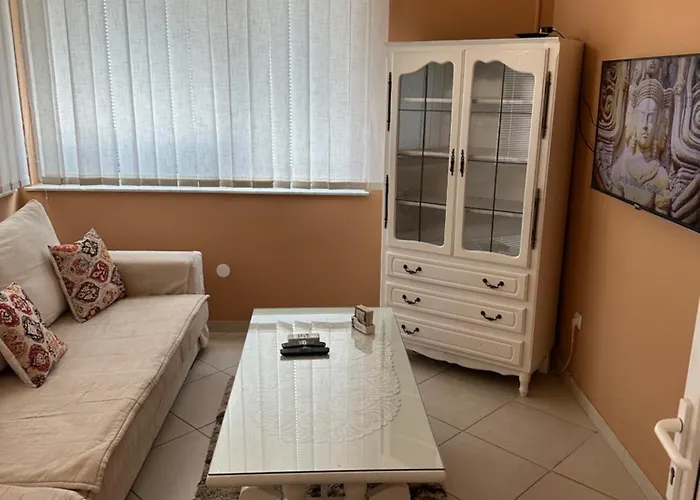 Semesterbostad Uno *