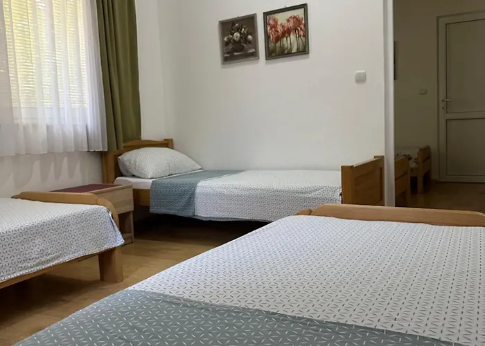 Uno Semesterbostad *